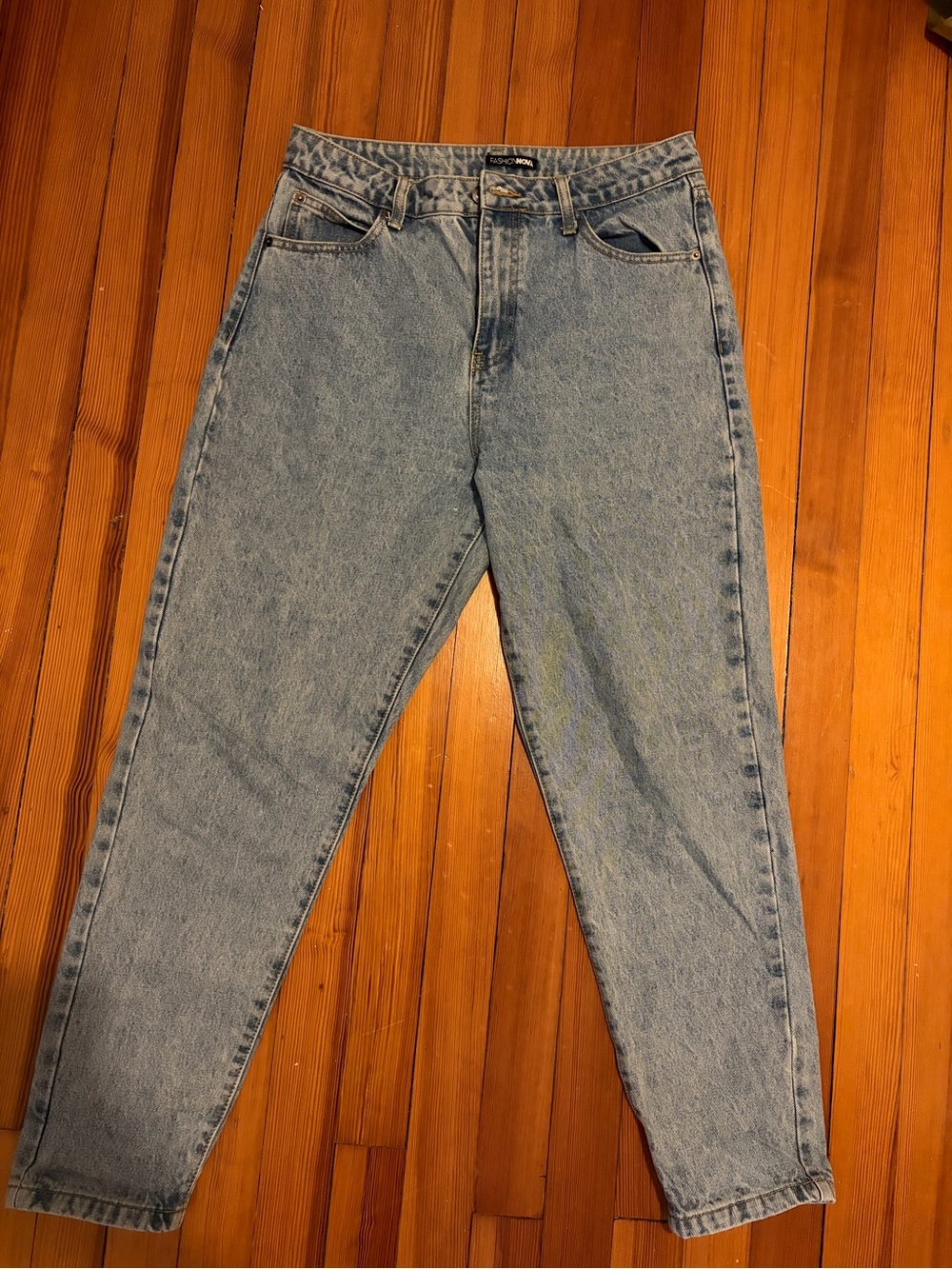 Fashion Nova Light Wash Straight Leg Jeans